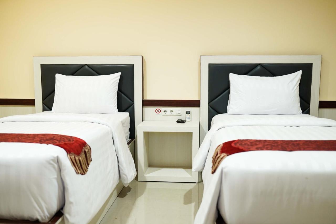 Grand Buana Lestari Hotel Padang (Sumatra) Exterior foto