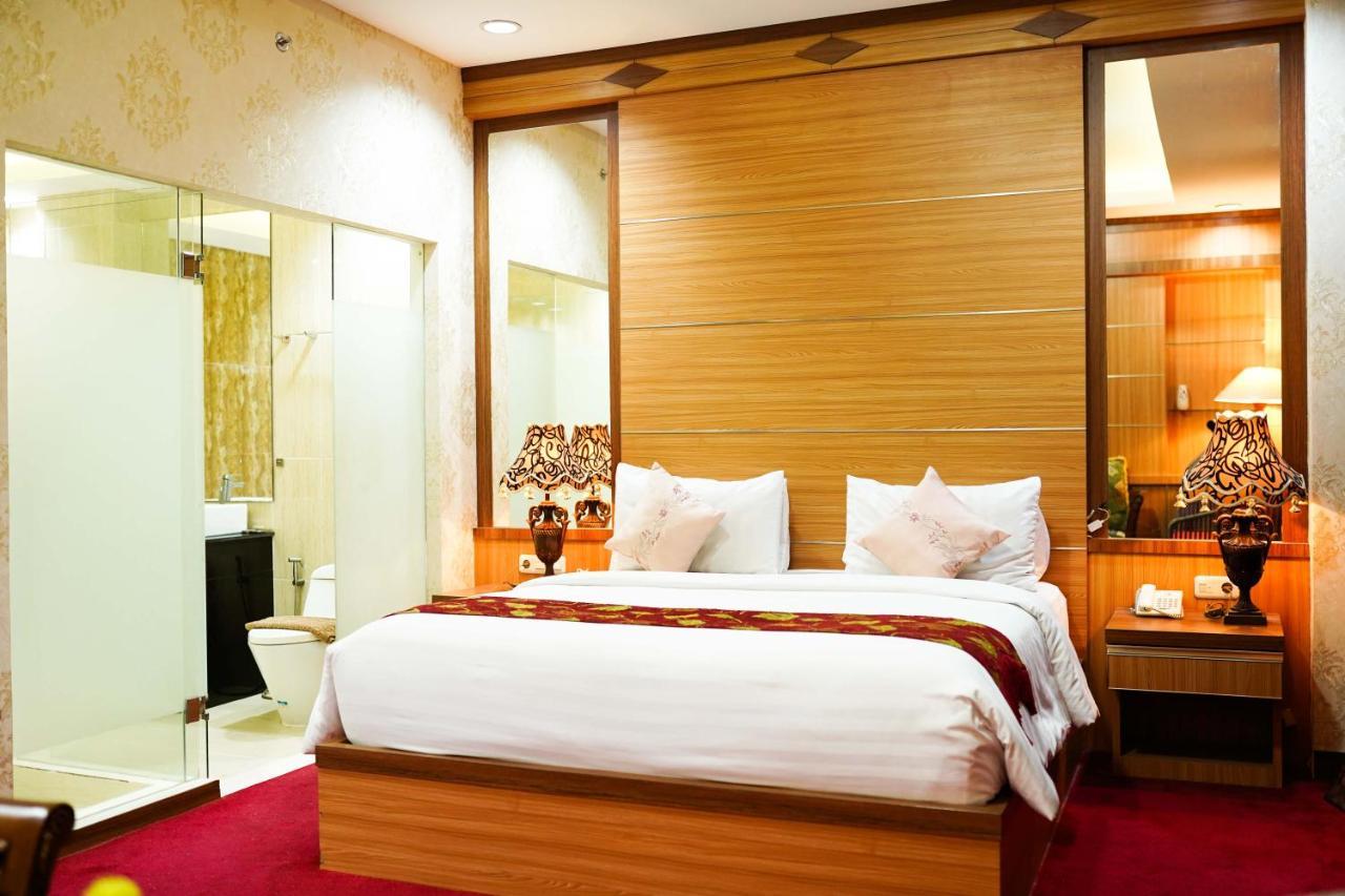 Grand Buana Lestari Hotel Padang (Sumatra) Exterior foto