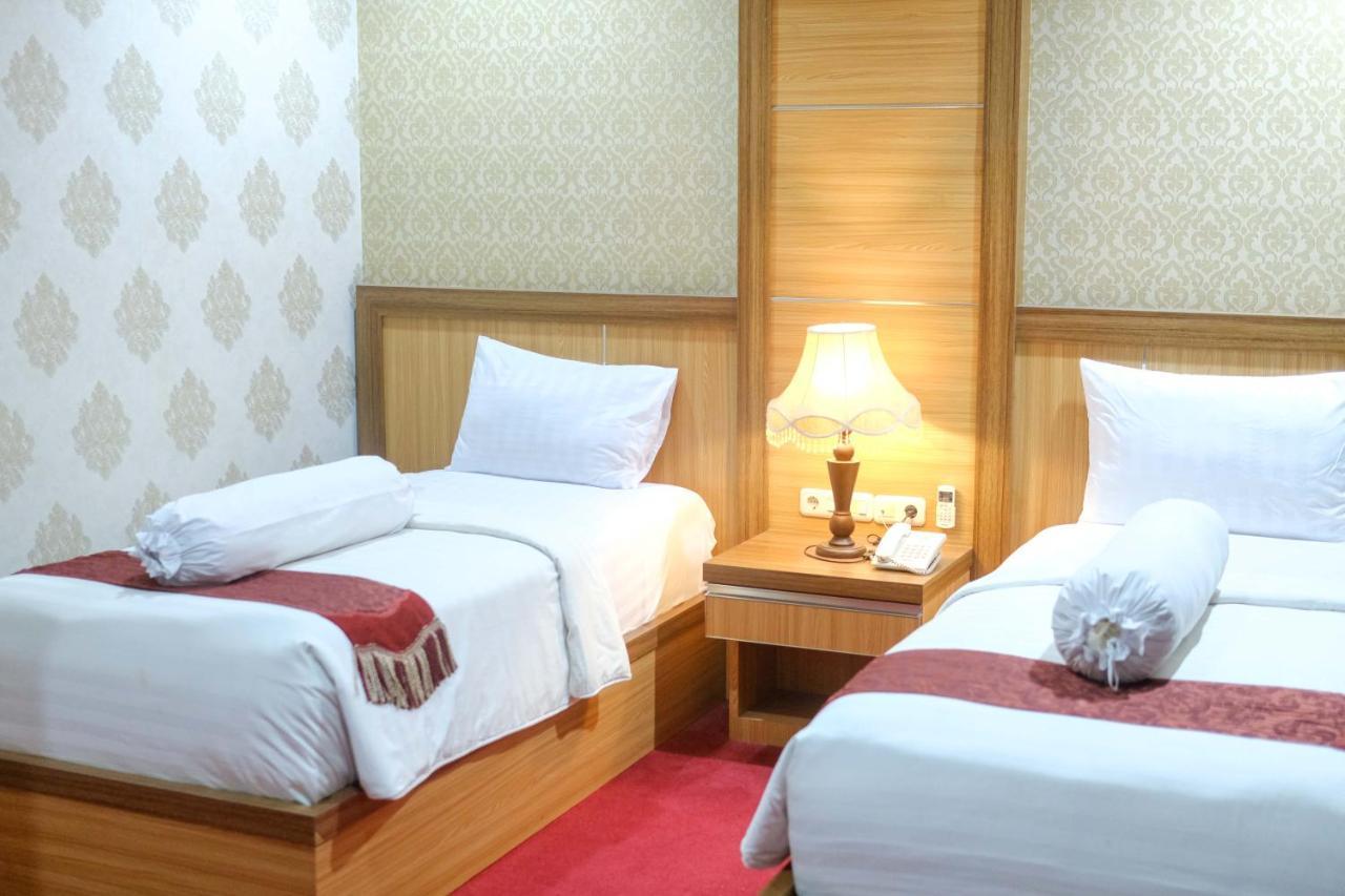 Grand Buana Lestari Hotel Padang (Sumatra) Exterior foto