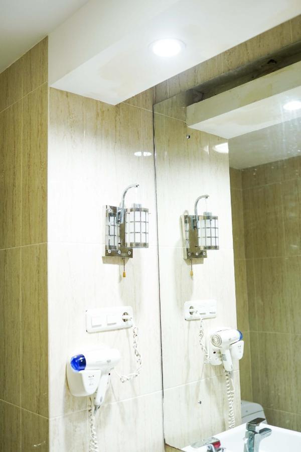 Grand Buana Lestari Hotel Padang (Sumatra) Exterior foto